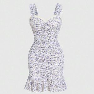 Ditsy Floral Ruched Ruffle Hem Dress (M)